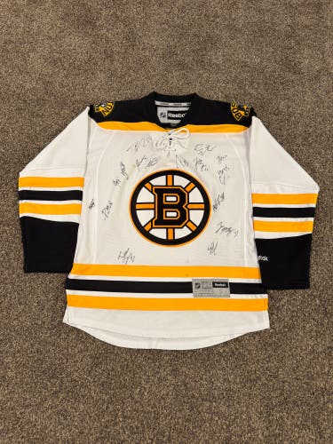 Boston Bruins Team Signed Reebok Jersey Size Small