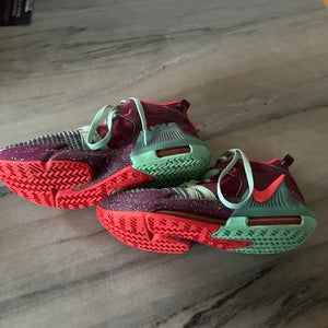 Kid's 6Y (Big Kids / Youth) Nike lebron witness 7 Shoes (Used)