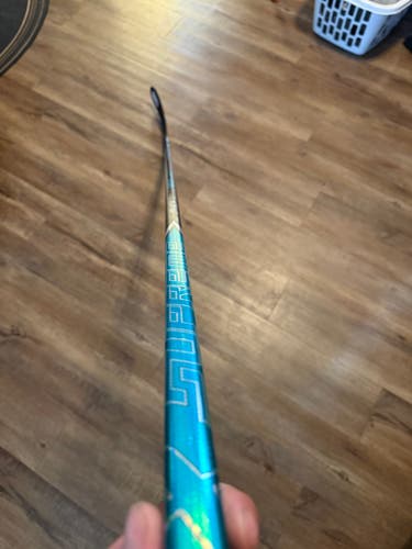 Senior Bauer Team Supreme Fuse Right Handed Hockey Stick P28 87 Flex