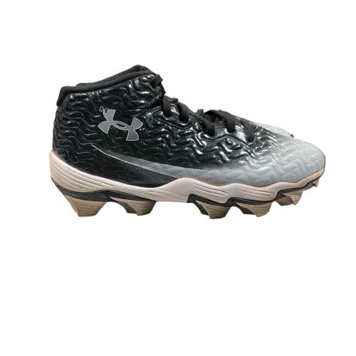 Used Under Armour CLEATS BB/SB Cleats Black Junior 02 11847-S000037124