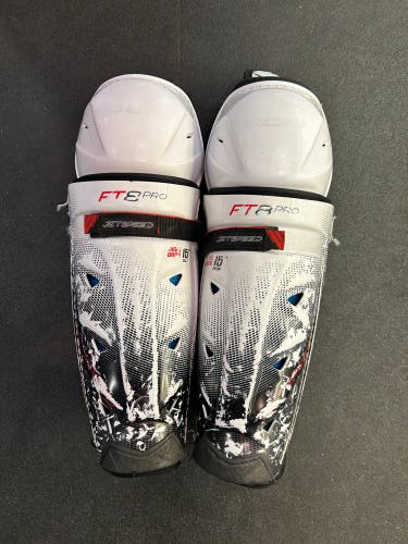 15" Senior CCM JetSpeed FT8 Pro Shin Pads