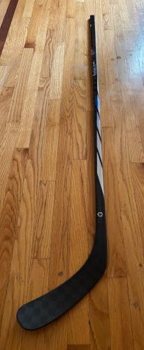 Senior Bauer Nexus 2N Pro XL Right Handed Hockey Stick P92 82 Flex Pro Stock (New)
