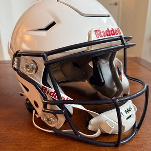 White Youth Small Riddell SpeedFlex Helmet (Used)