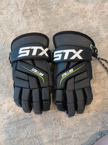 STX Stallion 200 Lacrosse Gloves (Used)