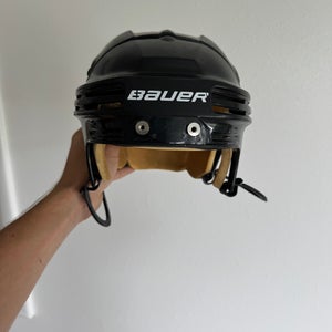 Medium Bauer 4500 Helmet (Used)