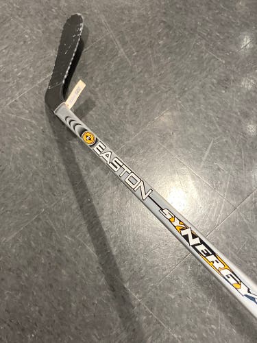 Used Senior Bauer Easton Synergy Right Handed Hockey Stick | P92, 87 Flex