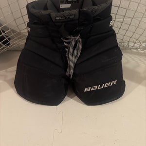 Intermediate Small 2023 Bauer S23 Elite Hockey Goalie Pants (Used)
