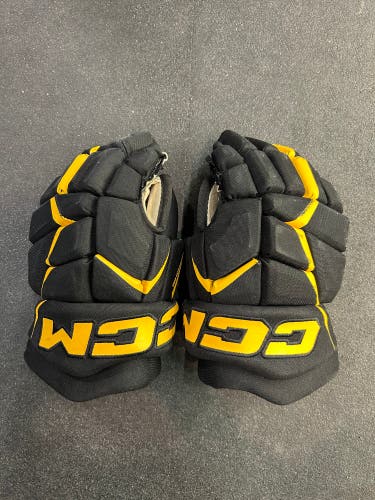 13" Senior CCM JetSpeed FT680 Gloves