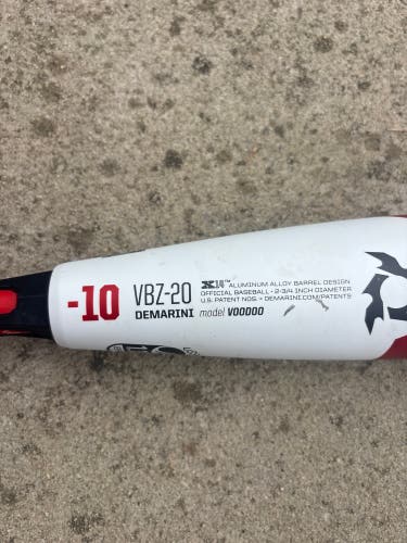 DeMarini Voodoo Alloy USSSA Certified Bat (-10) 18 oz 28" (Used)