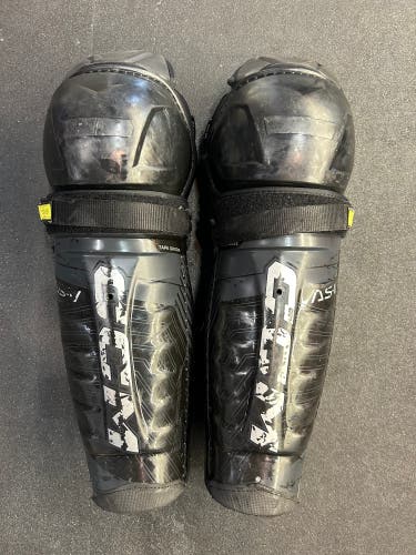 15" Senior CCM Tacks AS-V Shin Pads