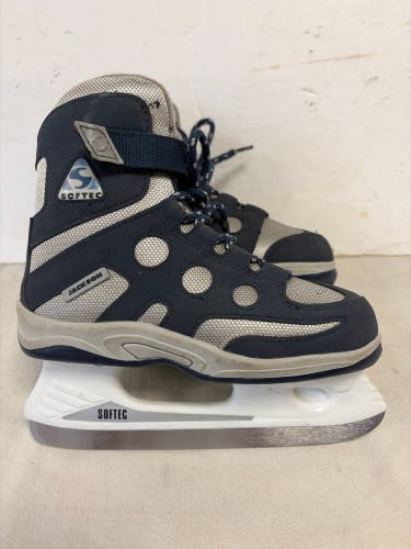 Blue Jackson Ultima Softec Hockey Skates Regular Width Size 2 (Used)
