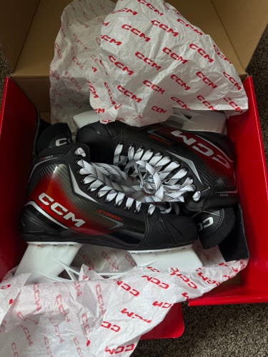 Black 2023 CCM JetSpeed FT680 Hockey Skates Wide Width 10.5 (New)