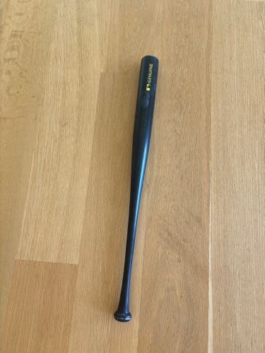 2023 Louisville Slugger Genuine Series Y125 Maple Bat 24 oz 30" (Lightly Used)