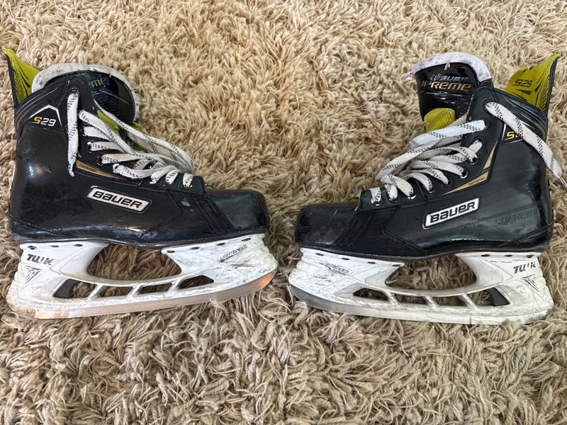 Black 2018 Bauer Supreme S29 Hockey Skates Regular Width 10.5 (Used)