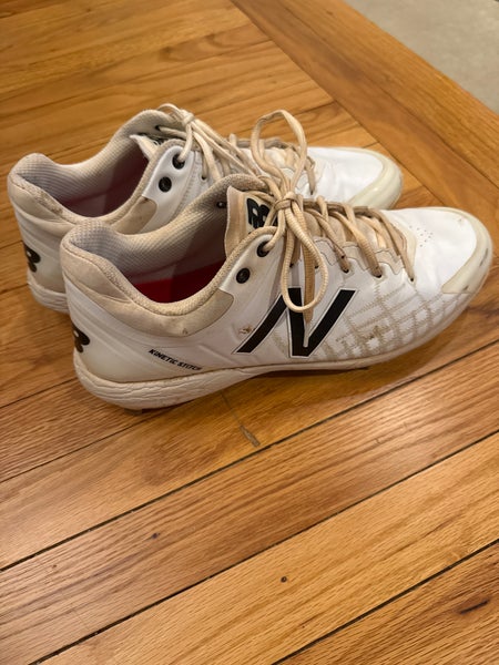 NEW BALANCE METAL SPIKES - WHITE/BLACK (Used)