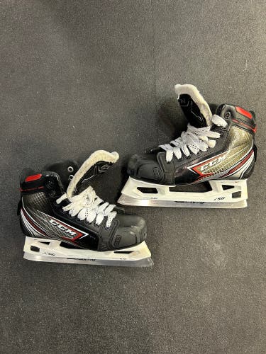 Junior CCM JetSpeed FT460 Hockey Goalie Skates | Size 3