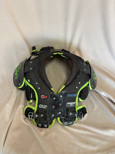 Small Adult Pulse Shoulder Pads (Used)