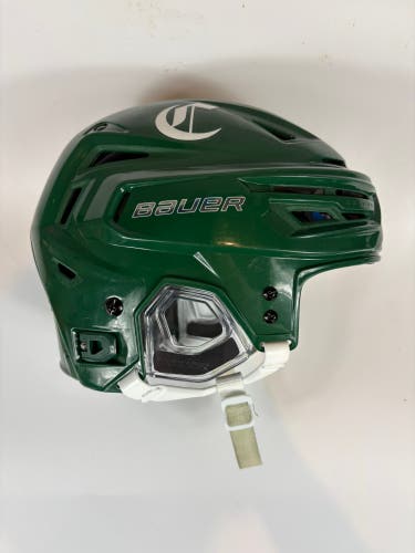 Medium Bauer Re-Akt 155 Helmet (Used)