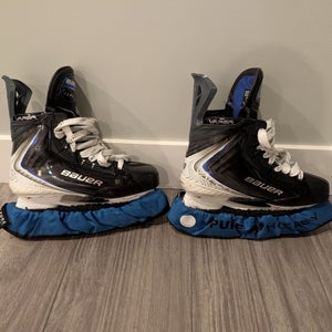 Bauer Vapor Flylite Hockey Skates Regular Width 8 (Used)