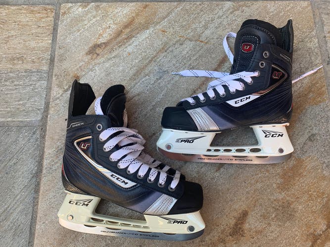 CCM U+ Crazy Light Hockey Skates Extra Wide Width Size 4.5 (New)