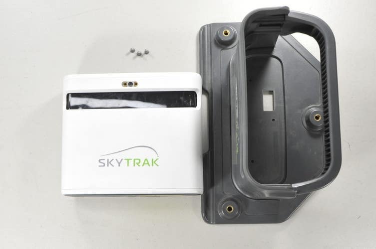 SkyGolf SkyTrak Plus ST+ Golf Simulator 2023 Launch Monitor with Case #218909