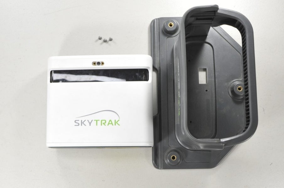 SkyGolf SkyTrak Plus ST+ Golf Simulator 2023 Launch Monitor with Case #218909