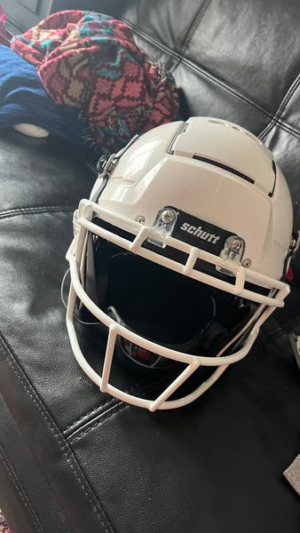 schutt f7 football helmet stores Youth LXI 2024 White, Medium a player might receive while participating in football. Schutt Kids' F7 LX1 Football