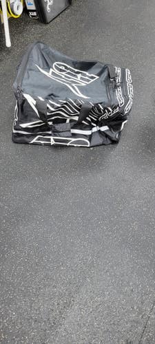 Used Sr Hockey Carry Black 11497-S000159711