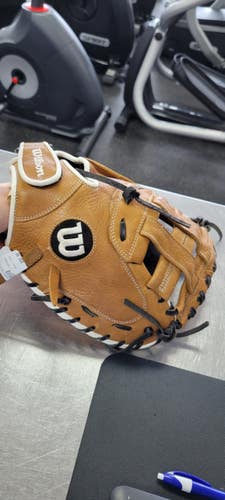 Used Wilson A900 BB/SB Catchers RH Throw None 33" 11497-S000159698