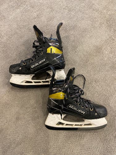 2020 Bauer Supreme Ultrasonic Hockey Skates 6 (Used)