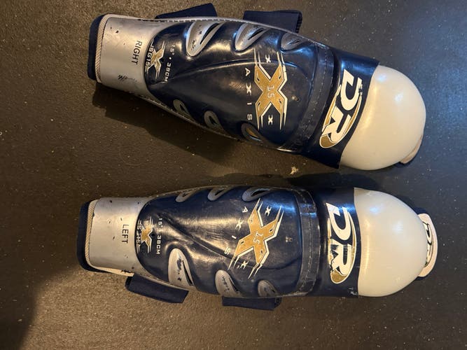 Senior 15" Shin Pads (Used)