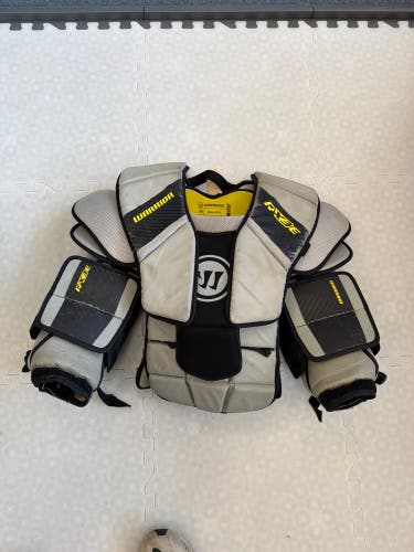 Senior Small Warrior Ritual RX3 E Goalie Chest Protector (Used)