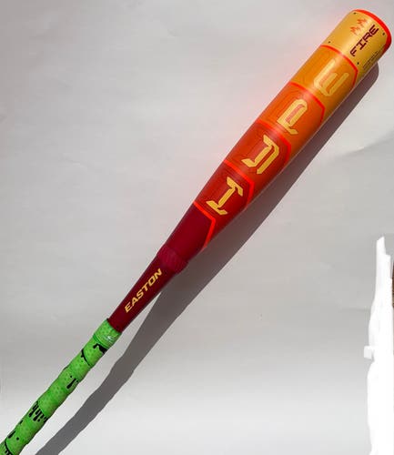 2025 Easton Hype Fire Composite USSSA Certified Bat (-10) 20 oz 30" (Gently Used)