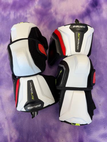 Senior Large Bauer Vapor Hyperlite Elbow Pads (Used)