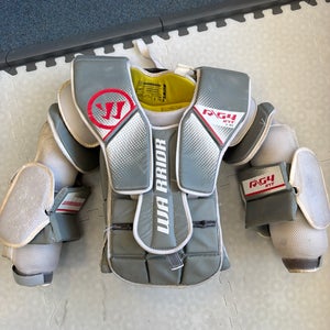Intermediate Large/Extra Large Warrior Ritual G4 Goalie Chest Protector (Used)