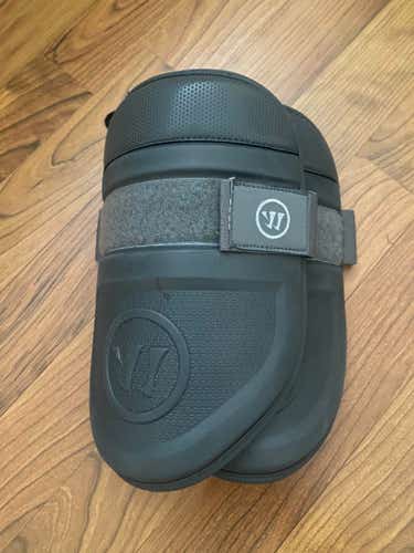 Warrior Box Lacrosse Bicep Pad (Used)