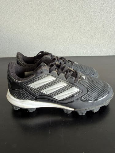 Black Kid's 1.5Y (Big Kids / Youth) Youth Adidas Low Top Turf Cleats (Used)