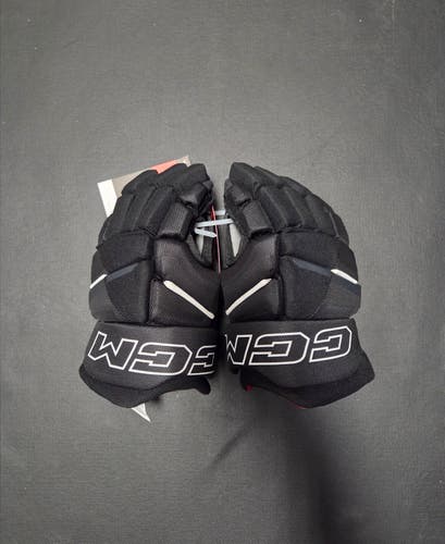 New 26' Junior CCM Next Gloves 12" black