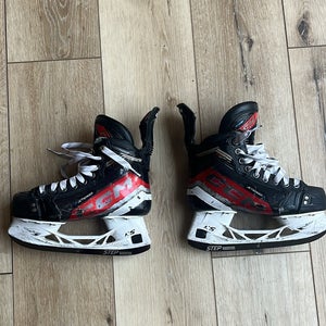 2023 CCM JetSpeed FT6 Pro Hockey Skates Size 3.5 (Used)