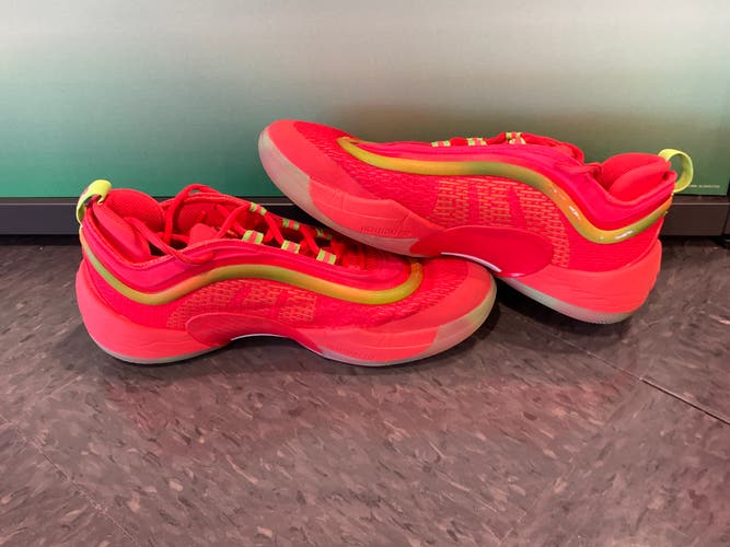 Used Men's HARIBO DON ISSUE 6 Basketball Shoes | Size 9 | Original Box Included