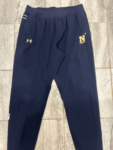 Navy Lacrosse Blue Large Men's Under Armour Joggers (Used)