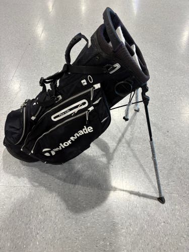 Black TaylorMade Pure-Lite 5 Hole Bag (Used)