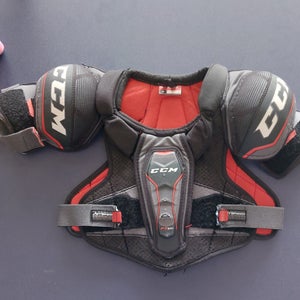 Medium Junior CCM Shoulder Pads (Used)