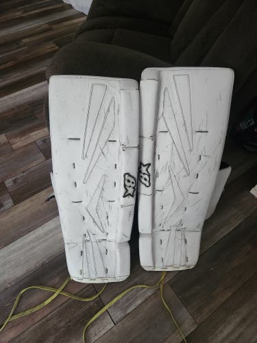 31" Brian's Netzero Goalie Leg Pads (Used)