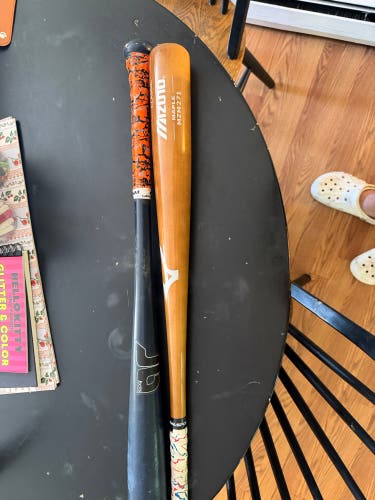 2015 Mizuno MZM271 Maple Bat (-3) 30 oz 33" (Used)