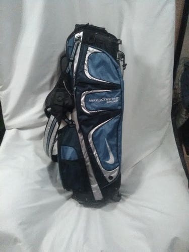 Unisex Nike Bag (Used)