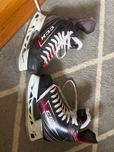 CCM JetSpeed FT480 Hockey Skates 7.5 (Used)