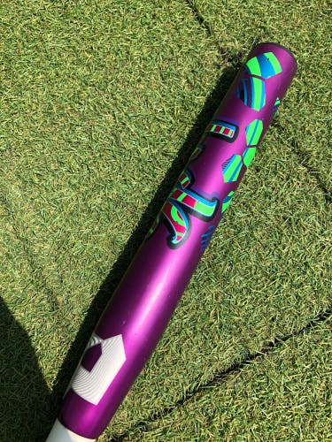 2025 DeMarini Spryte Composite Bat (-12) Composite 19 oz 31" (Used)
