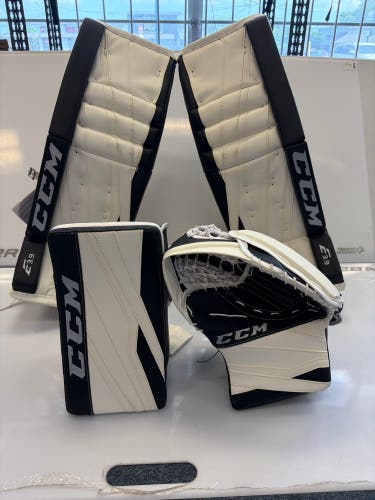 29" CCM Extreme Flex E3.9 Goalie set(New)