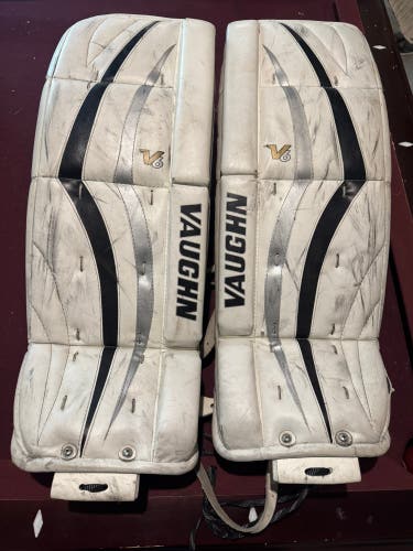 26 + 1.5 Vaughn Velocity Goalie Leg Pads (Used)
